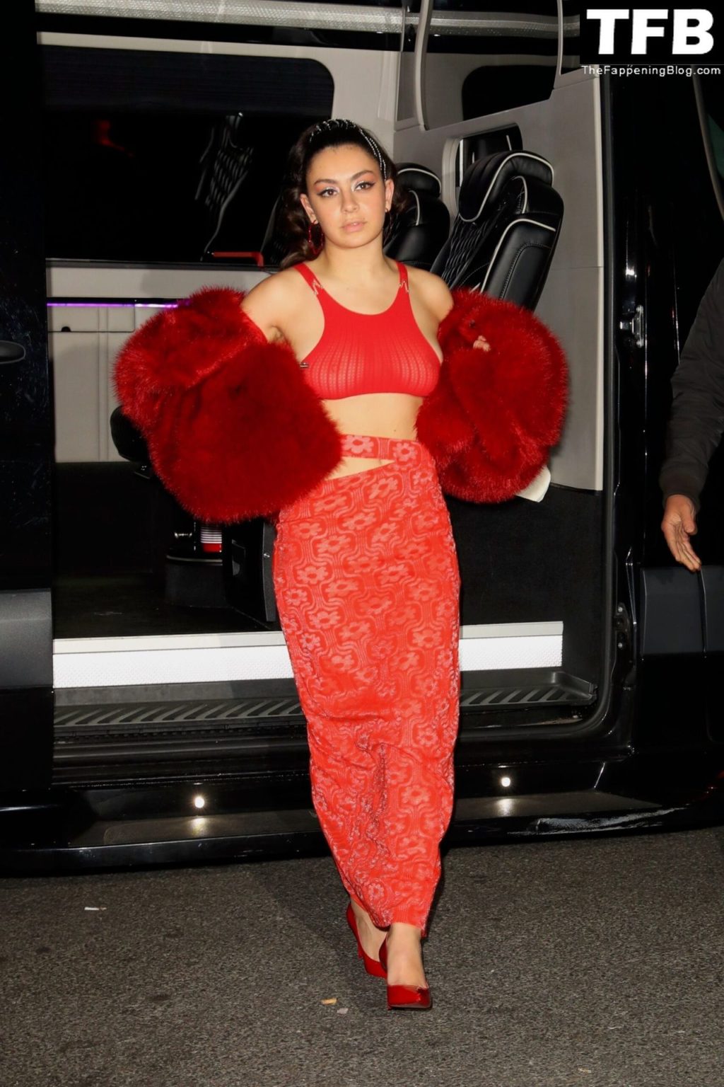 Charli XCX Braless Boobs Nipples 12 scaled thefappeningblog.com  1024x1536 - Braless Charli XCX Stuns in All Red Out in NYC (21 Photos)