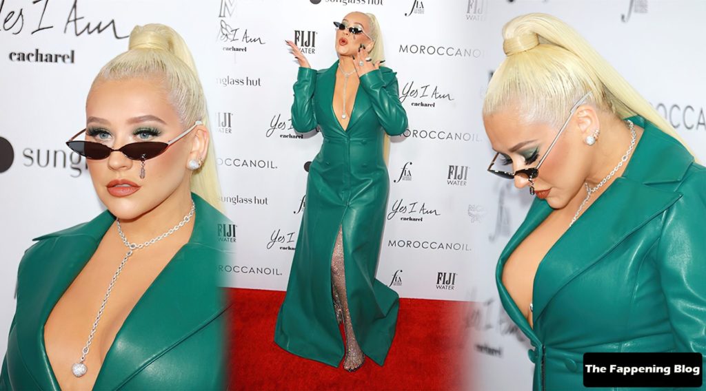Christina Aguilera Braless Big Cleavage 1 thefappeningblog.com  1024x568 - Christina Aguilera Flaunts Her Sexy Breasts at The Daily Front Row’s 6th Annual Fashion Los Angeles Awards (87 Photos)