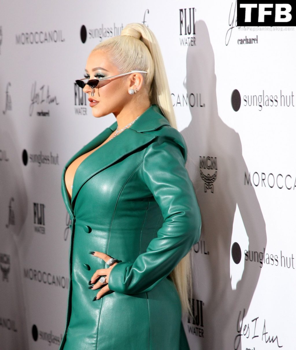 Christina Aguilera Sexy The Fappening Blog 15 1024x1209 - Christina Aguilera Flaunts Her Sexy Breasts at The Daily Front Row’s 6th Annual Fashion Los Angeles Awards (87 Photos)