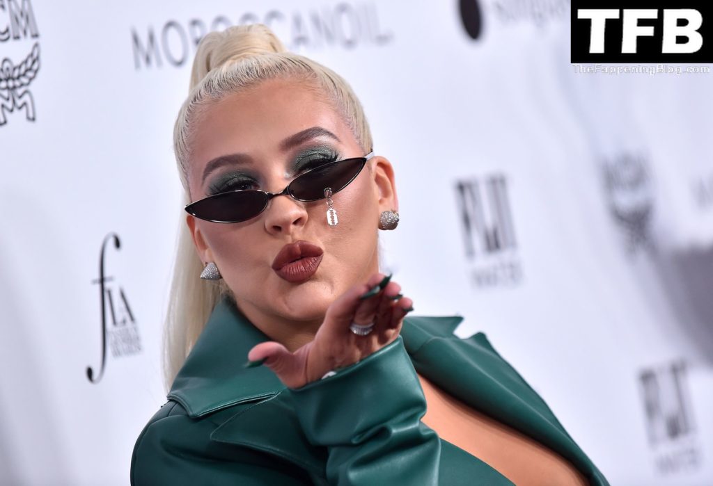 Christina Aguilera Sexy The Fappening Blog 60 1024x699 - Christina Aguilera Flaunts Her Sexy Breasts at The Daily Front Row’s 6th Annual Fashion Los Angeles Awards (87 Photos)