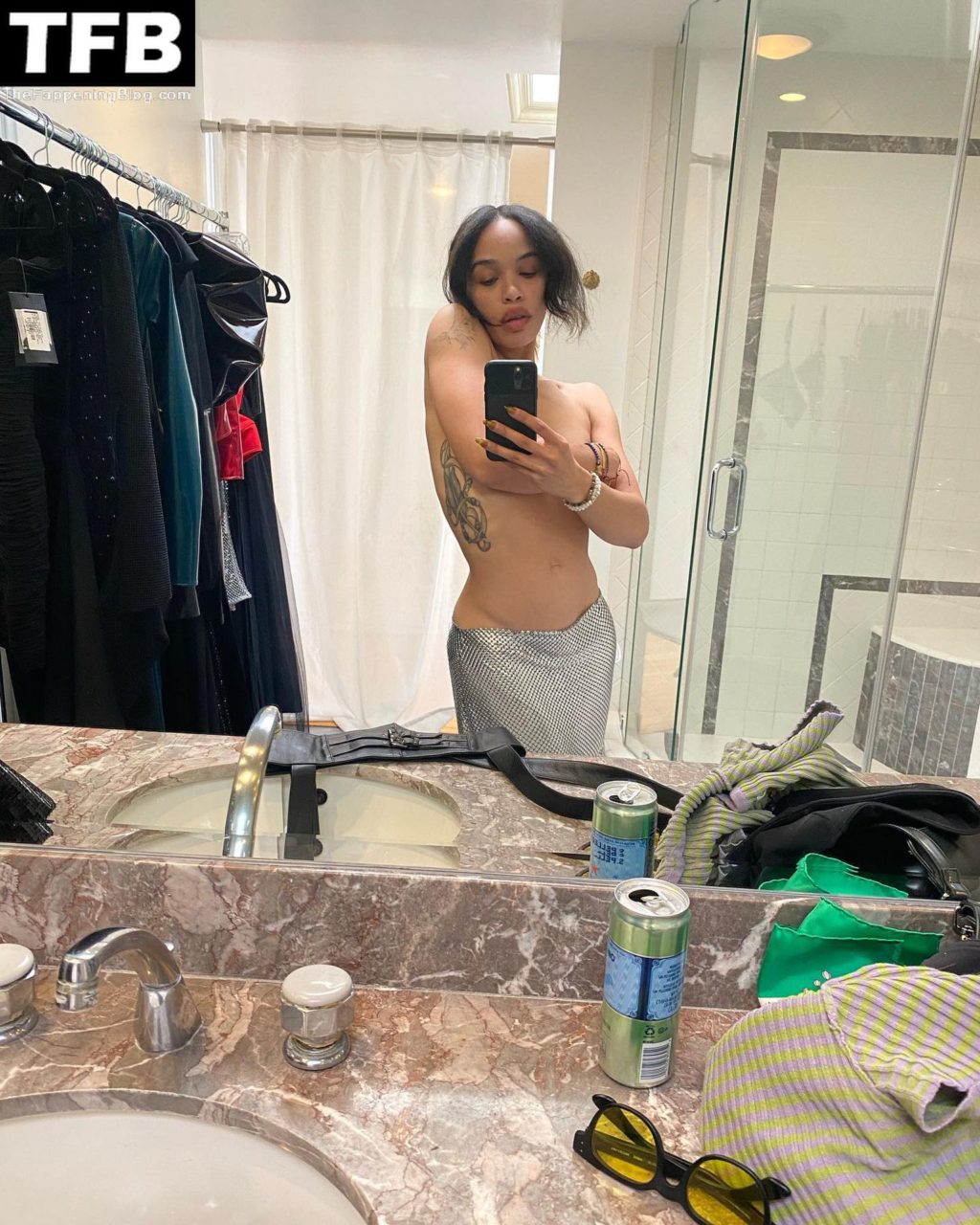 Cleopatra Coleman Topless The Fappening Blog 2 1024x1280 - Cleopatra Coleman Topless (4 Photos)