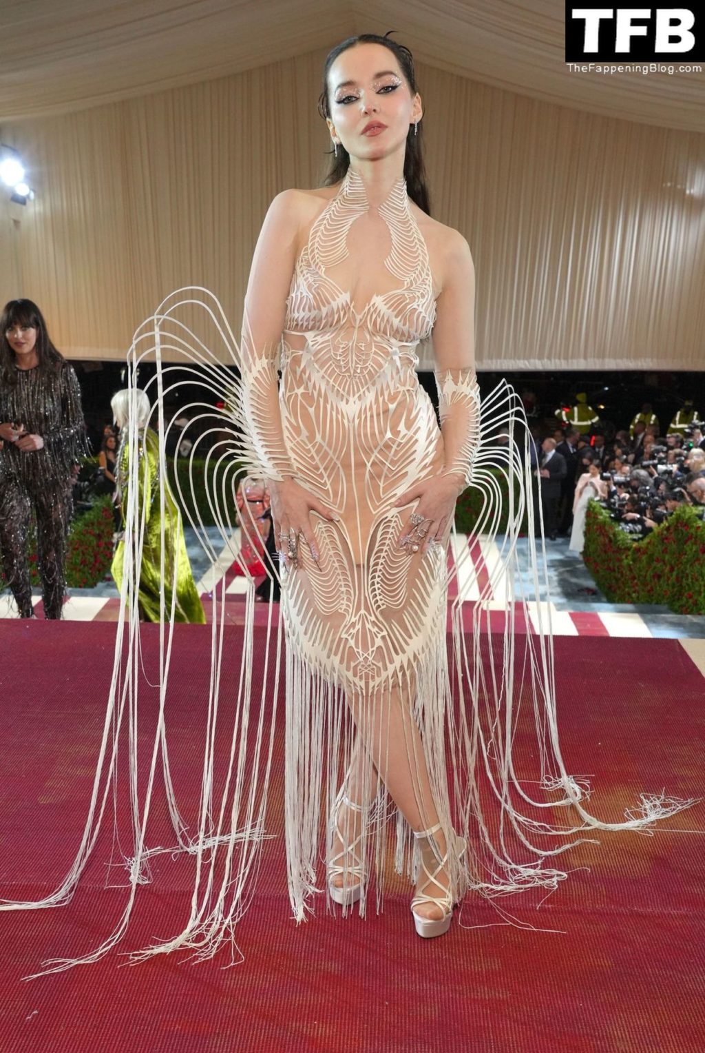Dove Cameron See Through The Fappening Blog 19 1024x1528 - Dove Cameron Displays Her Slender Figure at The 2022 Met Gala in NYC (52 Photos)