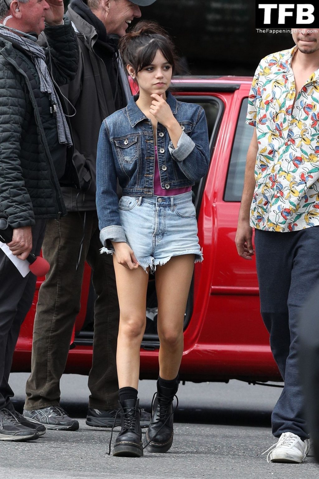 Jenna Ortega Sexy The Fappening Blog 3 1024x1536 - Leggy Jenna Ortega is Spotted in Short Shorts on the Set of “Finest Kind” (24 Photos)
