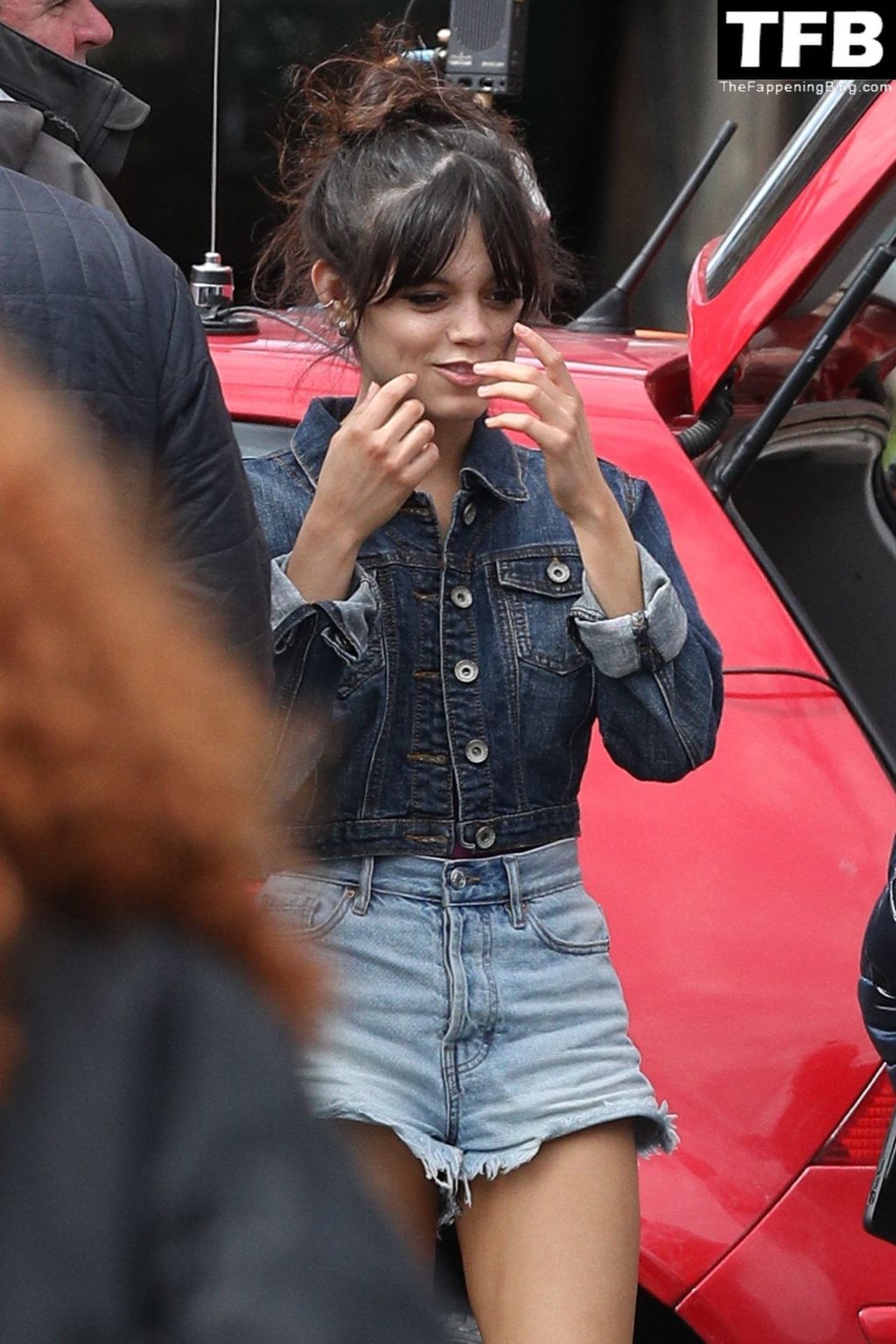 Jenna Ortega Sexy The Fappening Blog 5 1024x1536 - Leggy Jenna Ortega is Spotted in Short Shorts on the Set of “Finest Kind” (24 Photos)