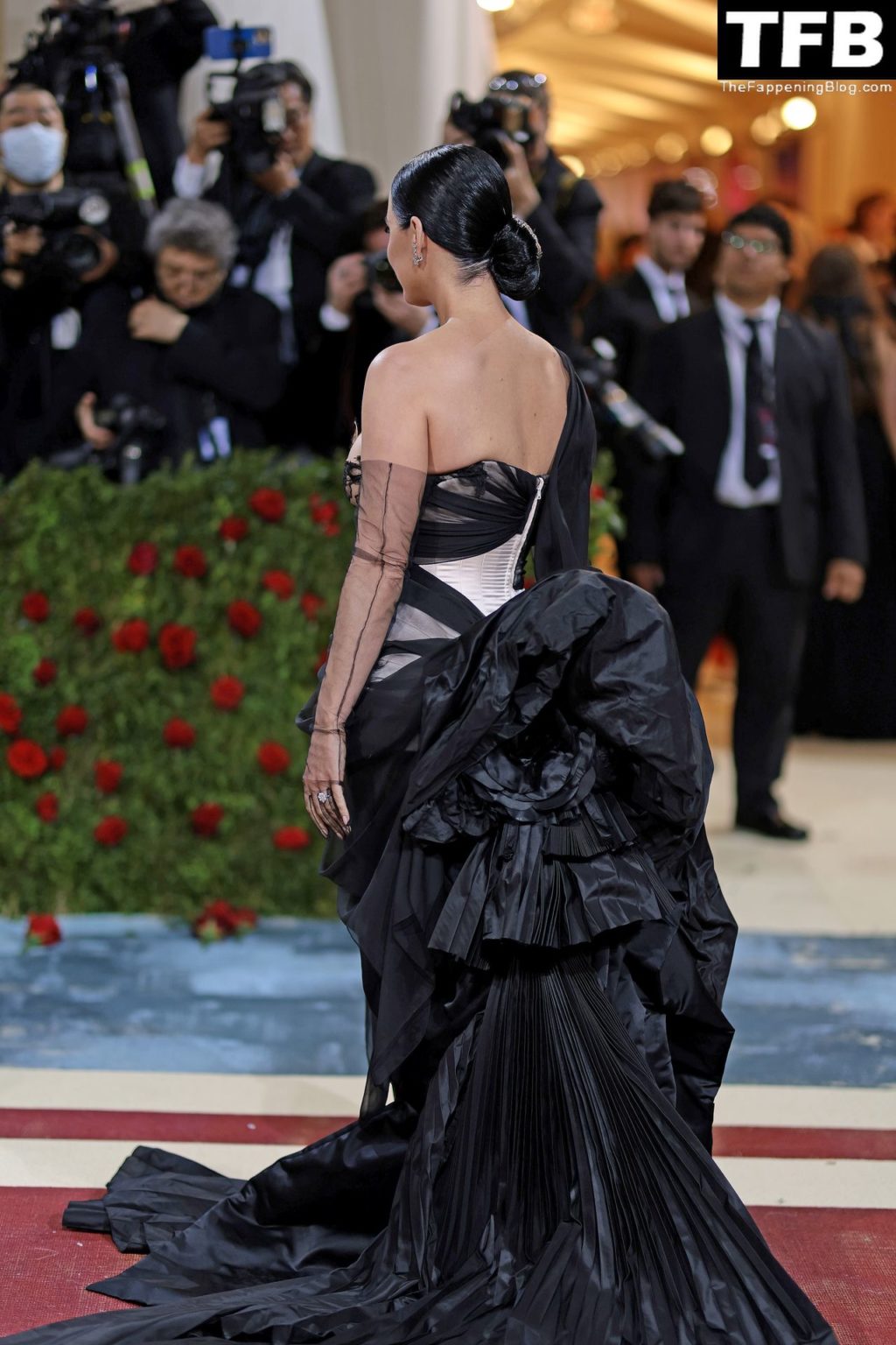 Katy Perry Sexy The Fappening Blog 29 1024x1536 - Katy Perry Displays Her Curves at The 2022 Met Gala in NYC (101 Photos)