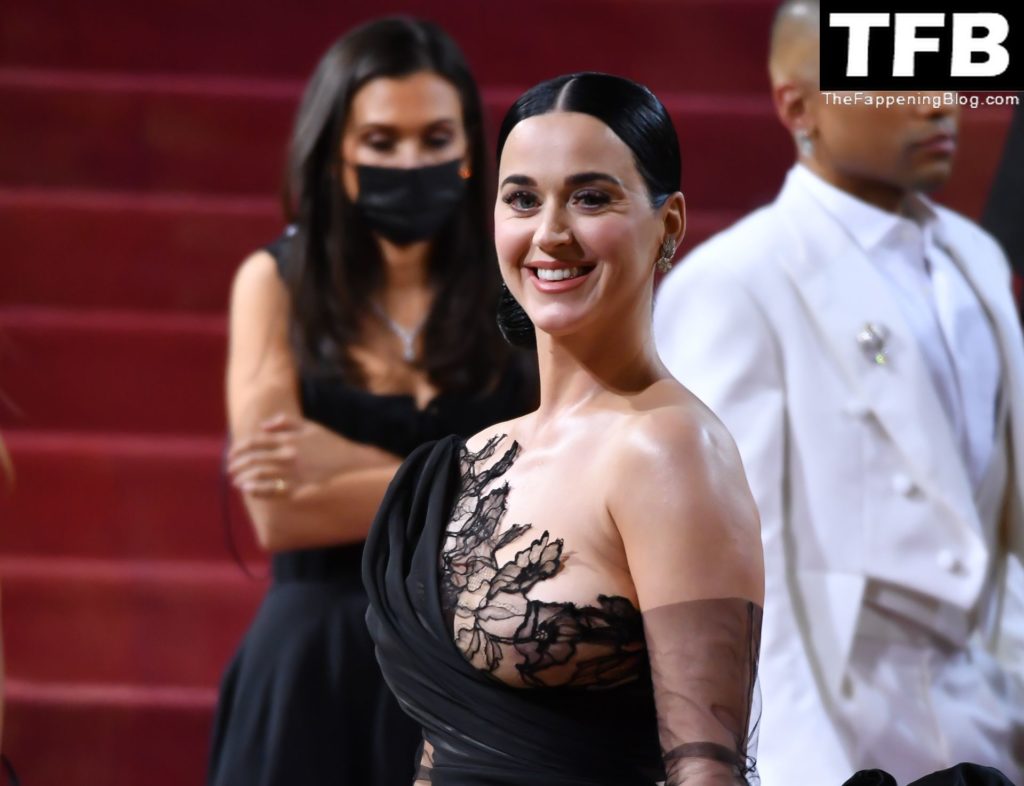 Katy Perry Sexy The Fappening Blog 32 1024x786 - Katy Perry Displays Her Curves at The 2022 Met Gala in NYC (101 Photos)