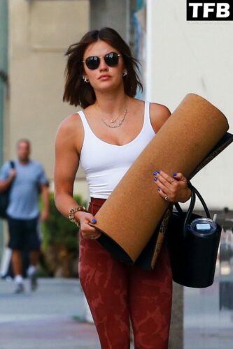 Lucy Hale Sexy The Fappening Blog 1 2 1024x1536 333x500 - Lucy Hale Brings Her Own Mat to a Yoga Class in WeHo (12 Photos)