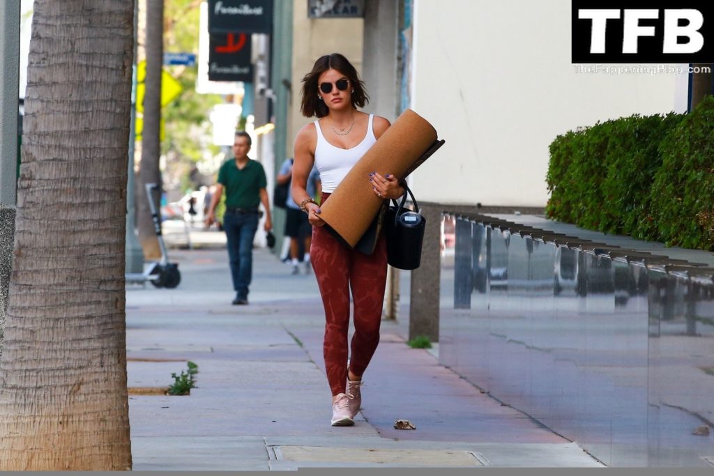 Lucy Hale Sexy The Fappening Blog 7 2 1024x683 - Lucy Hale Brings Her Own Mat to a Yoga Class in WeHo (12 Photos)