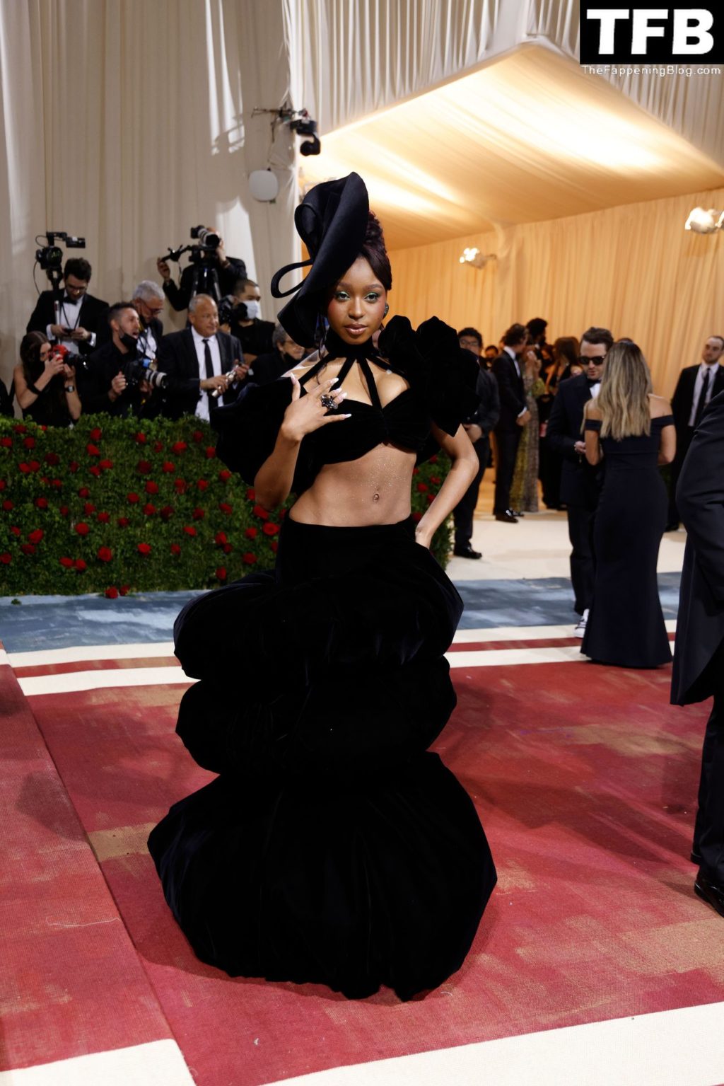 Normani Sexy The Fappening Blog 13 1024x1535 - Normani Flaunts Her Sexy Tits & Abs at The 2022 Met Gala in NYC (27 Photos)