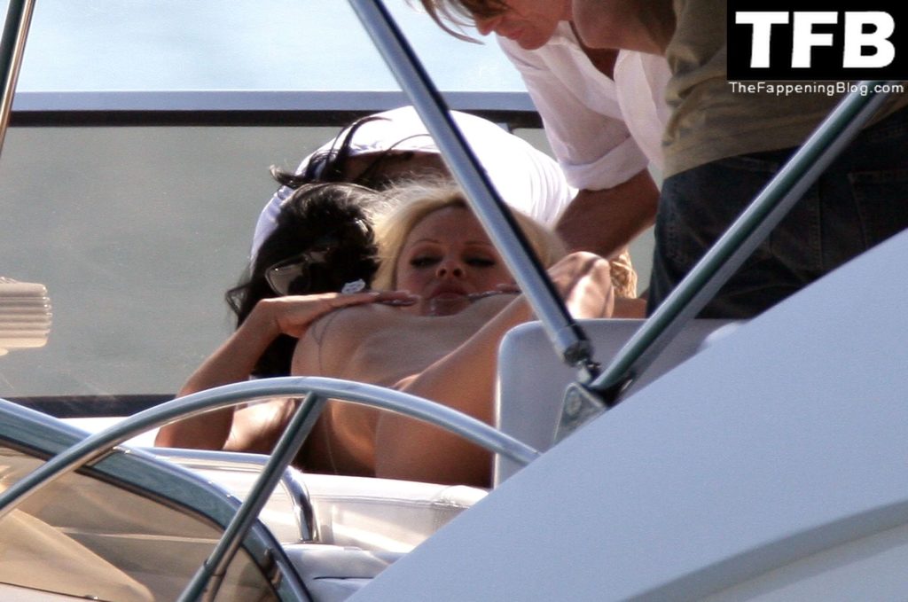 Pamela Anderson Topless Sexy The Fappening Blog 24 1024x679 - Pamela Anderson Poses Topless and in a Bikini on a Boat in Cannes (55 Photos)
