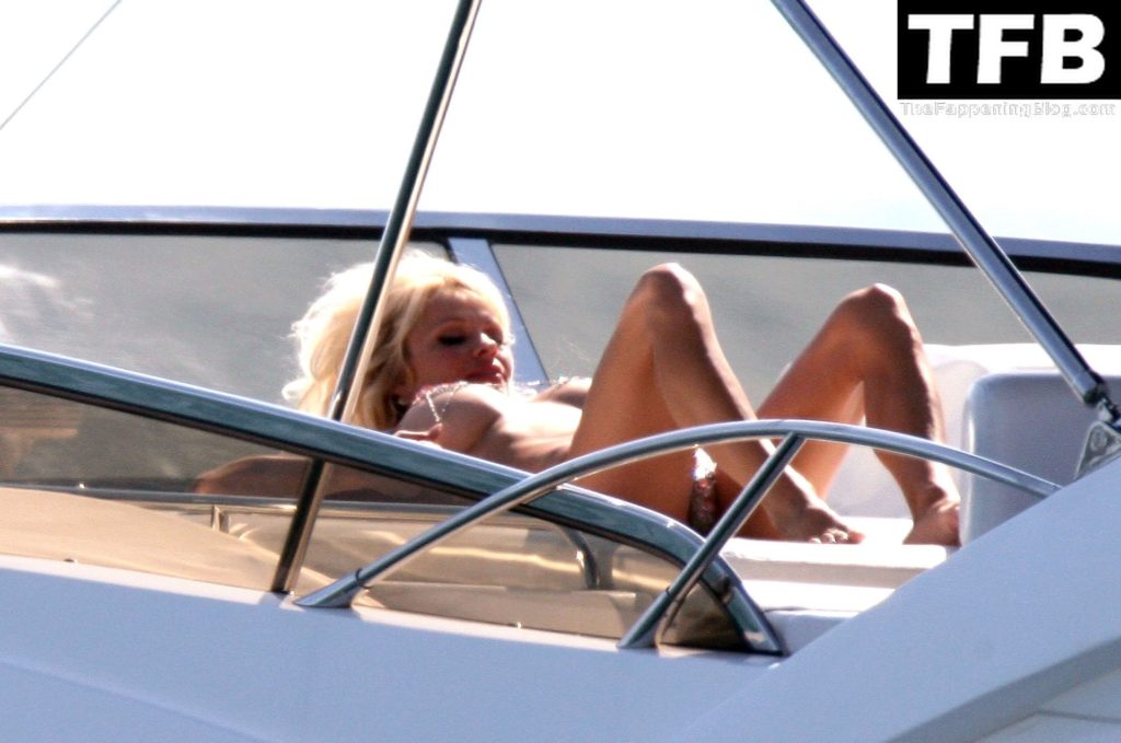 Pamela Anderson Topless Sexy The Fappening Blog 28 1024x679 - Pamela Anderson Poses Topless and in a Bikini on a Boat in Cannes (55 Photos)