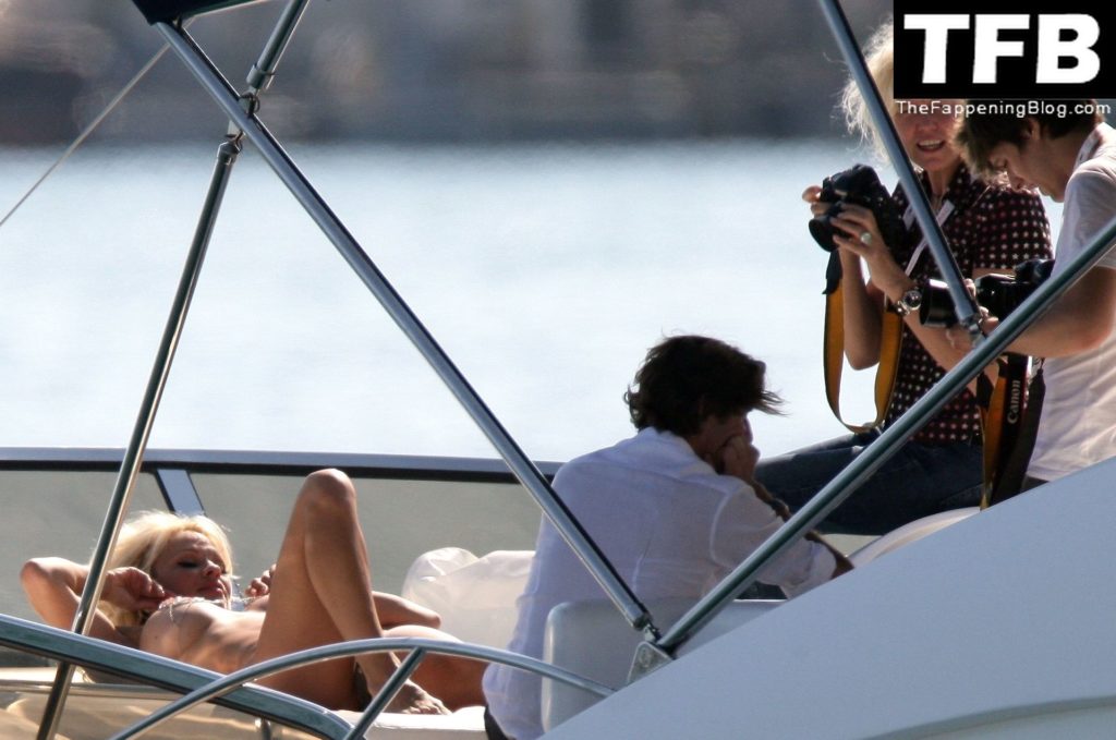 Pamela Anderson Topless Sexy The Fappening Blog 31 1024x679 - Pamela Anderson Poses Topless and in a Bikini on a Boat in Cannes (55 Photos)