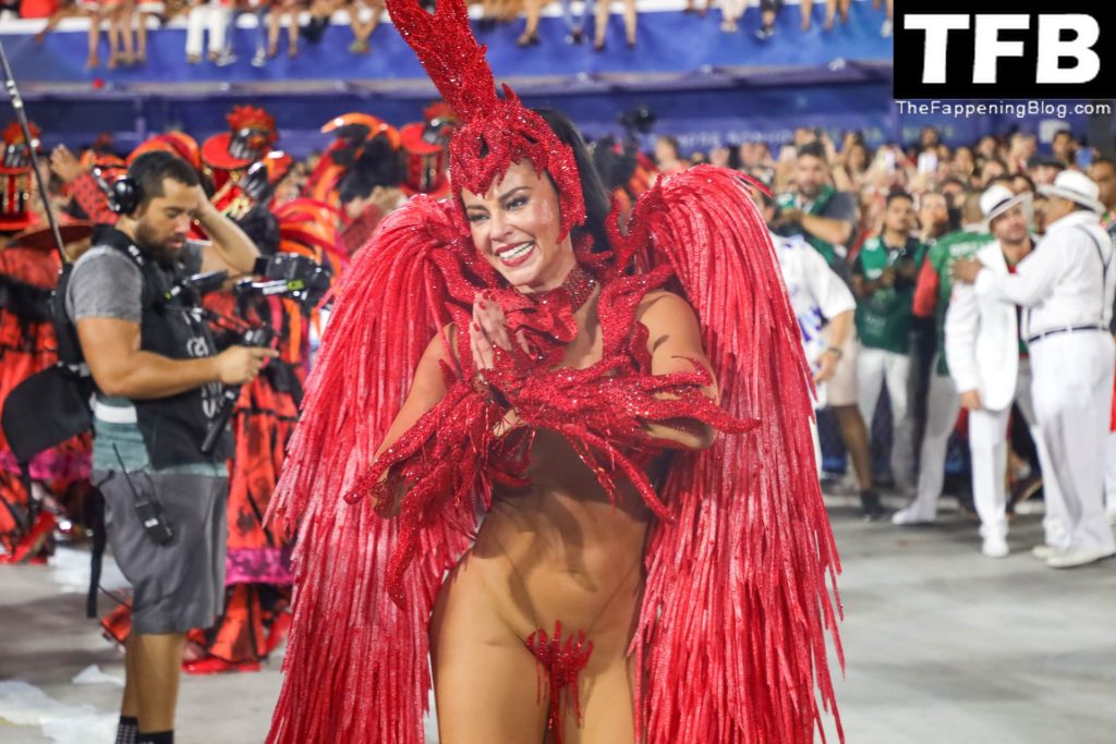 Paolla Oliveira Sexy The Fappening Blog 17 1024x683 - Paolla Oliveira Performs During the Rio’s Carnival Parade (20 Photos)