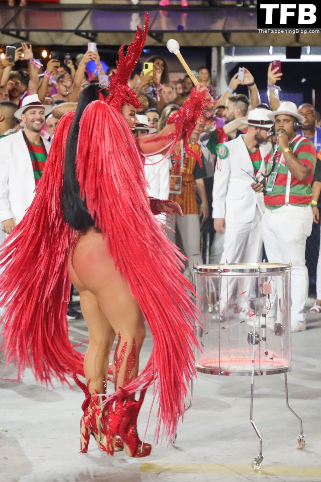 Paolla Oliveira Sexy The Fappening Blog 9 1024x1536 - Paolla Oliveira Performs During the Rio’s Carnival Parade (20 Photos)