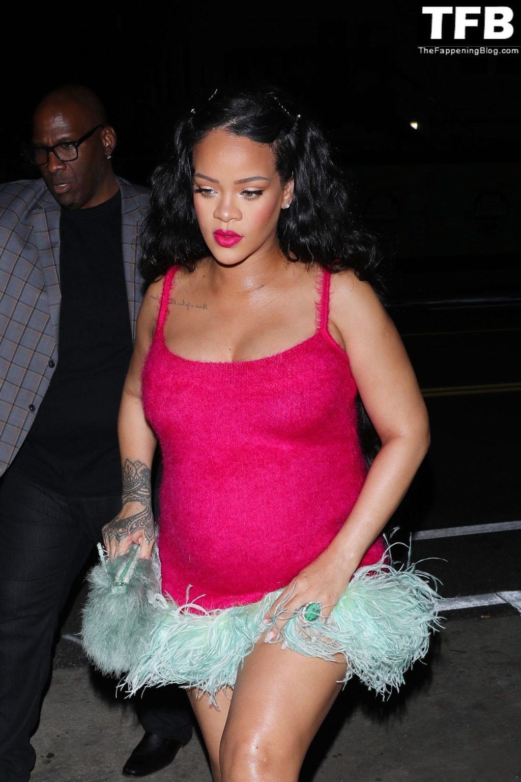 Rihanna Sexy The Fappening Blog 25 1024x1536 - Rihanna Puts Her Baby Bump on Display Grabbing Dinner at Giorgio Baldi (100 Photos)