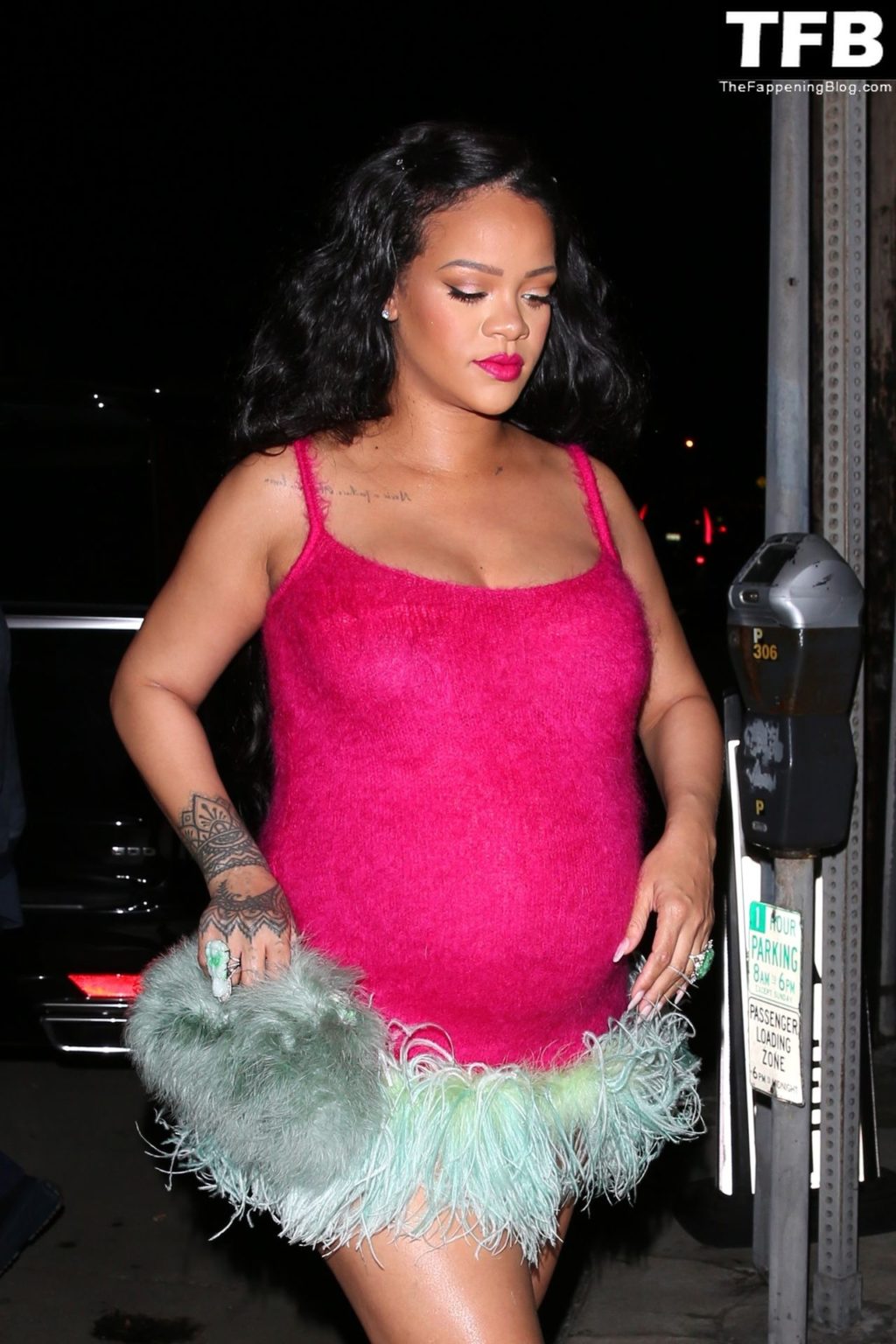 Rihanna Sexy The Fappening Blog 37 1024x1536 - Rihanna Puts Her Baby Bump on Display Grabbing Dinner at Giorgio Baldi (100 Photos)