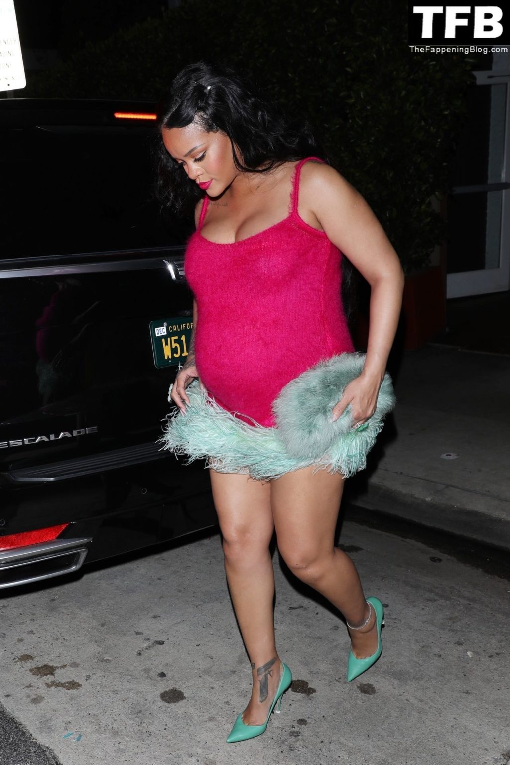 Rihanna Sexy The Fappening Blog 46 1024x1536 - Rihanna Puts Her Baby Bump on Display Grabbing Dinner at Giorgio Baldi (100 Photos)