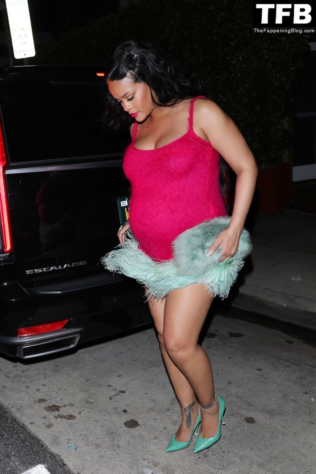 Rihanna Sexy The Fappening Blog 47 1024x1536 - Rihanna Puts Her Baby Bump on Display Grabbing Dinner at Giorgio Baldi (100 Photos)
