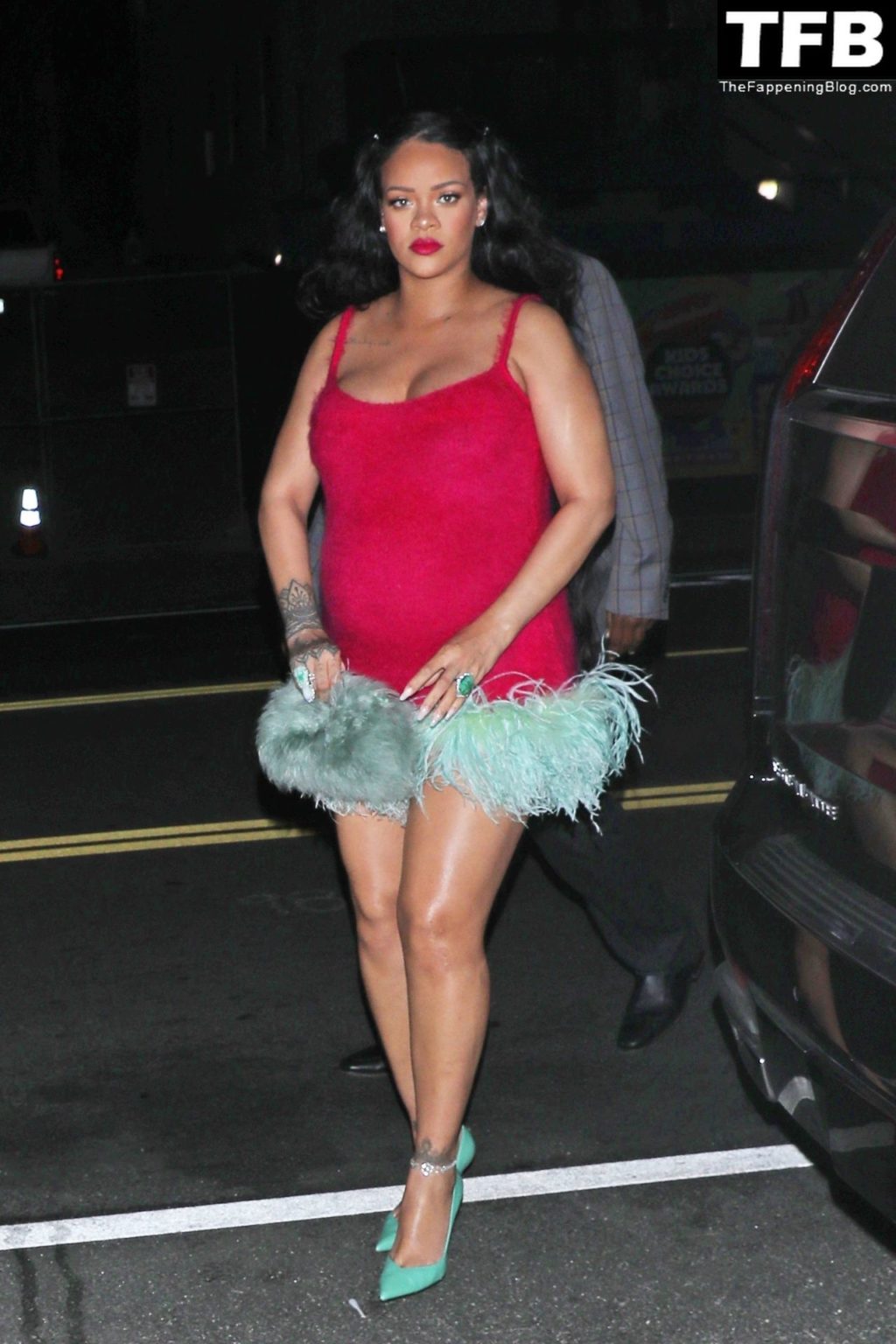 Rihanna Sexy The Fappening Blog 51 1024x1536 - Rihanna Puts Her Baby Bump on Display Grabbing Dinner at Giorgio Baldi (100 Photos)