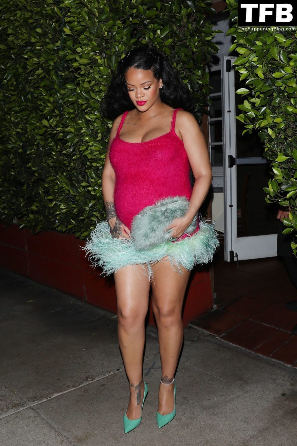 Rihanna Sexy The Fappening Blog 71 1024x1536 - Rihanna Puts Her Baby Bump on Display Grabbing Dinner at Giorgio Baldi (100 Photos)