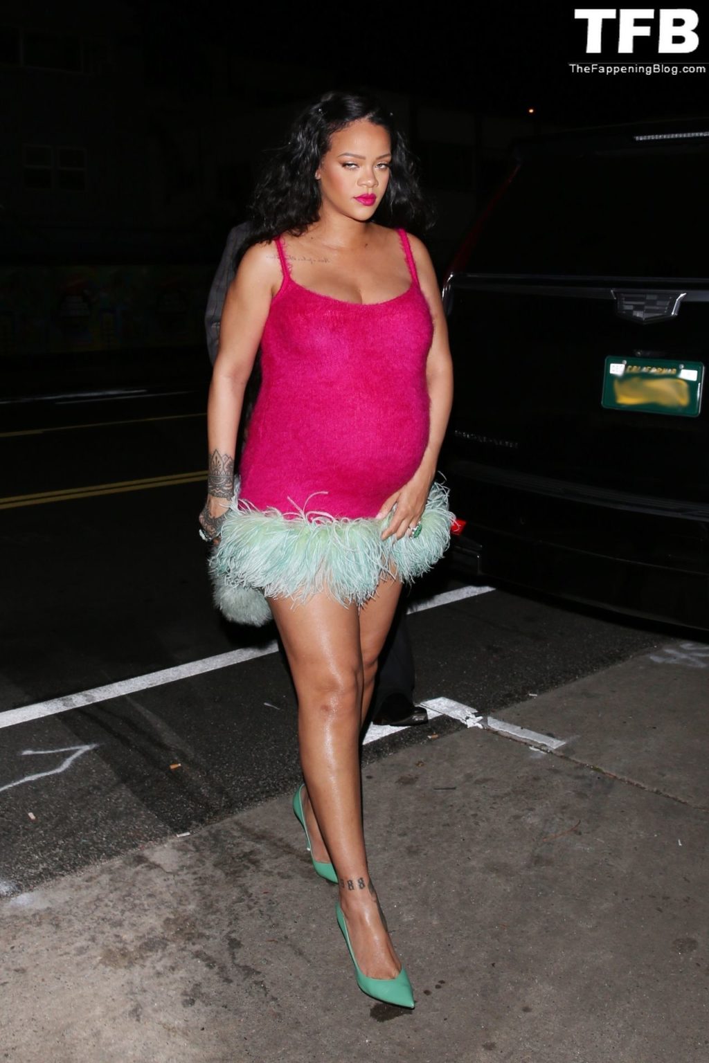 Rihanna Sexy The Fappening Blog 79 1024x1536 - Rihanna Puts Her Baby Bump on Display Grabbing Dinner at Giorgio Baldi (100 Photos)