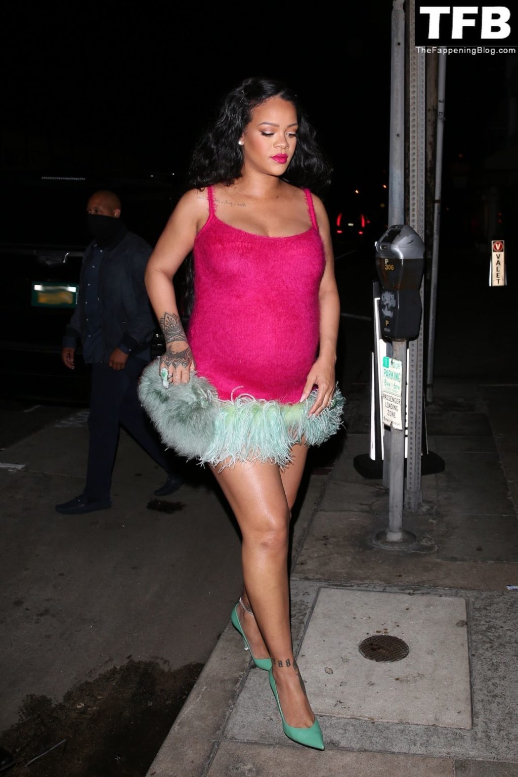 Rihanna Sexy The Fappening Blog 80 1024x1536 - Rihanna Puts Her Baby Bump on Display Grabbing Dinner at Giorgio Baldi (100 Photos)