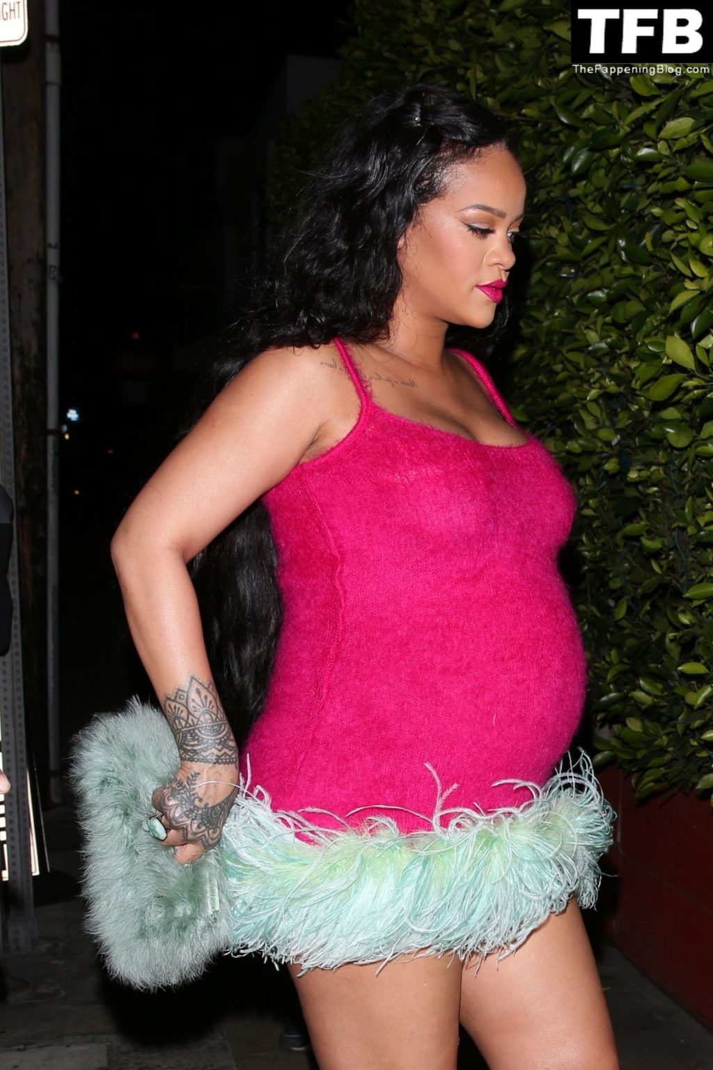 Rihanna Sexy The Fappening Blog 87 1024x1536 - Rihanna Puts Her Baby Bump on Display Grabbing Dinner at Giorgio Baldi (100 Photos)