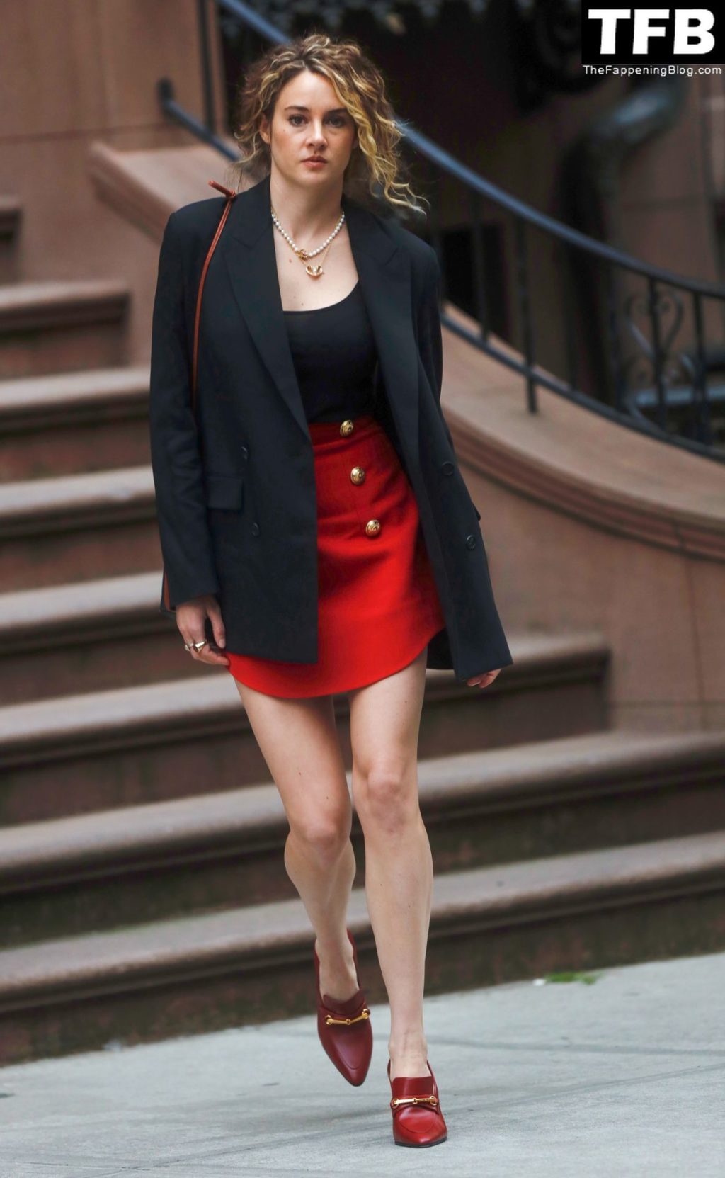 Shailene Woodley Sexy The Fappening Blog 10 1024x1663 - Shailene Woodley Flaunts Her Sexy Legs at the ‘Three Women’ TV Show Filming in New York (47 Photos)