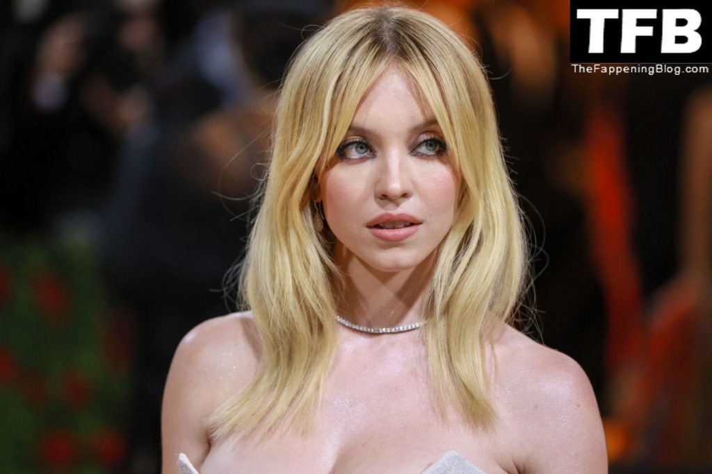 Sydney Sweeney Sexy The Fappening Blog 124 1024x683 - Sydney Sweeney Looks Hot in White at The 2022 Met Gala in NYC (132 Photos)
