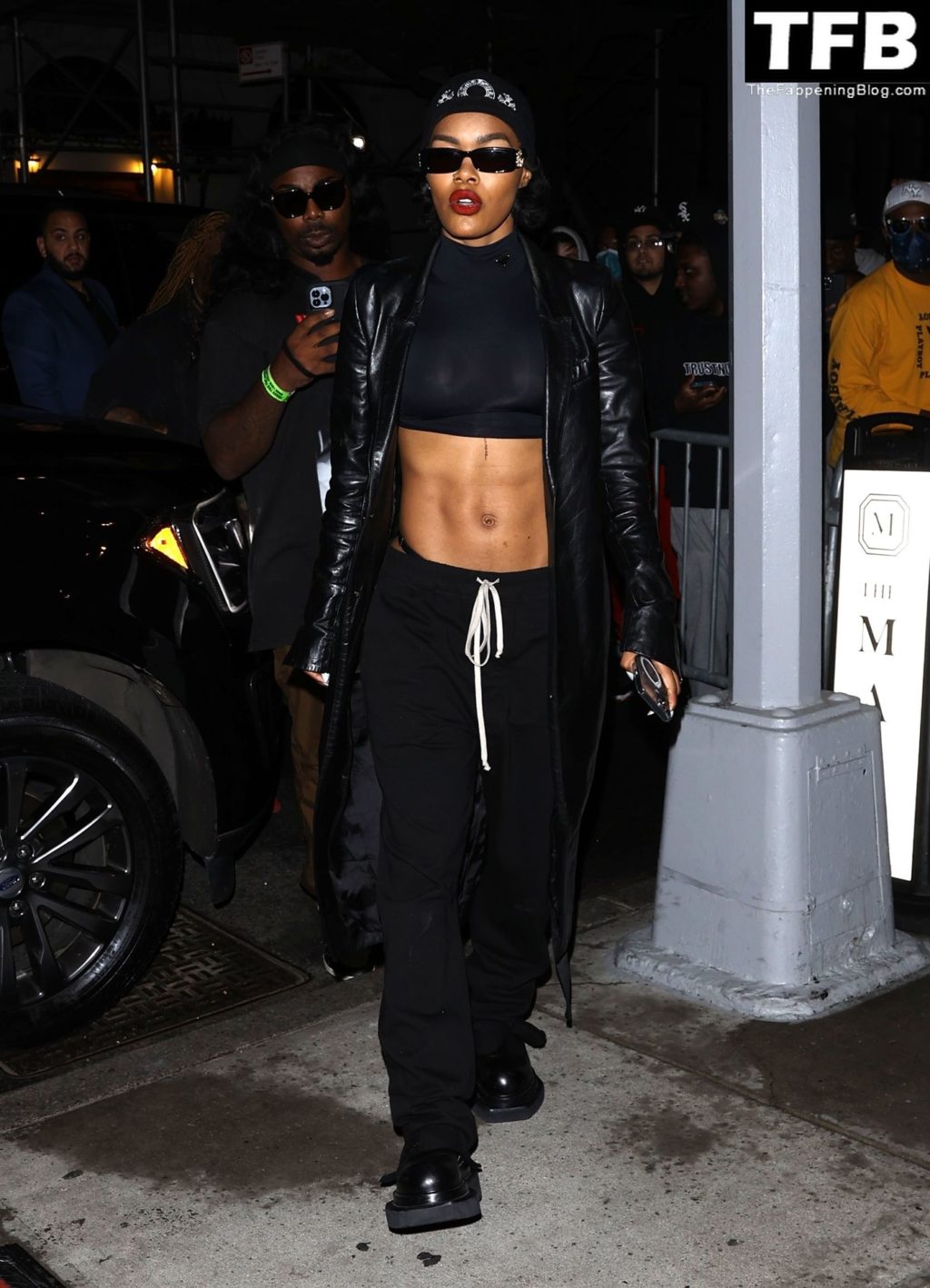 Teyana Taylor Sexy The Fappening Blog 5 1024x1418 - Teyana Taylor Shows Off Her Tits & 6 Pack as She Arrives at Her Hotel in NYC (17 Photos)