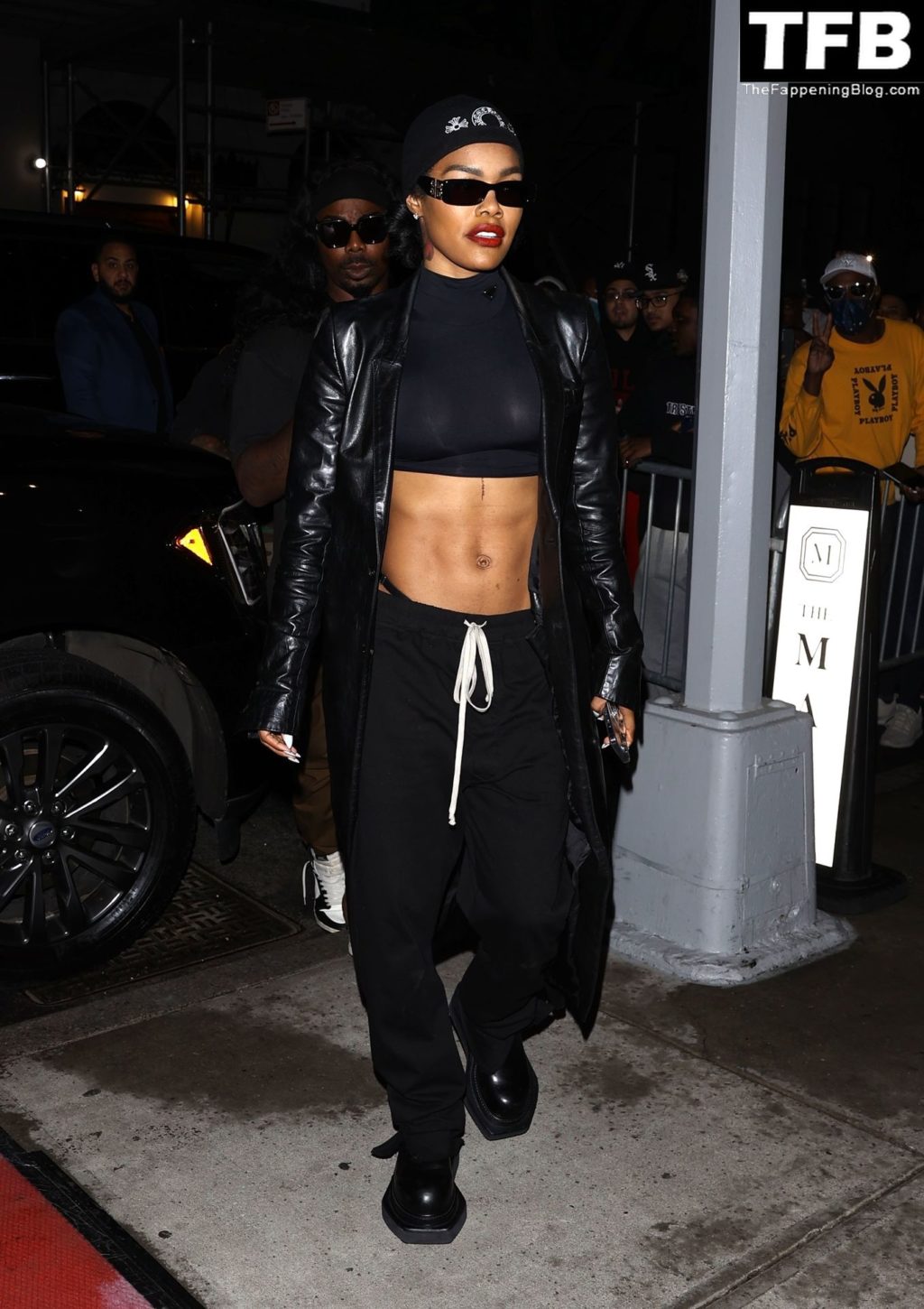 Teyana Taylor Sexy The Fappening Blog 8 1024x1450 - Teyana Taylor Shows Off Her Tits & 6 Pack as She Arrives at Her Hotel in NYC (17 Photos)