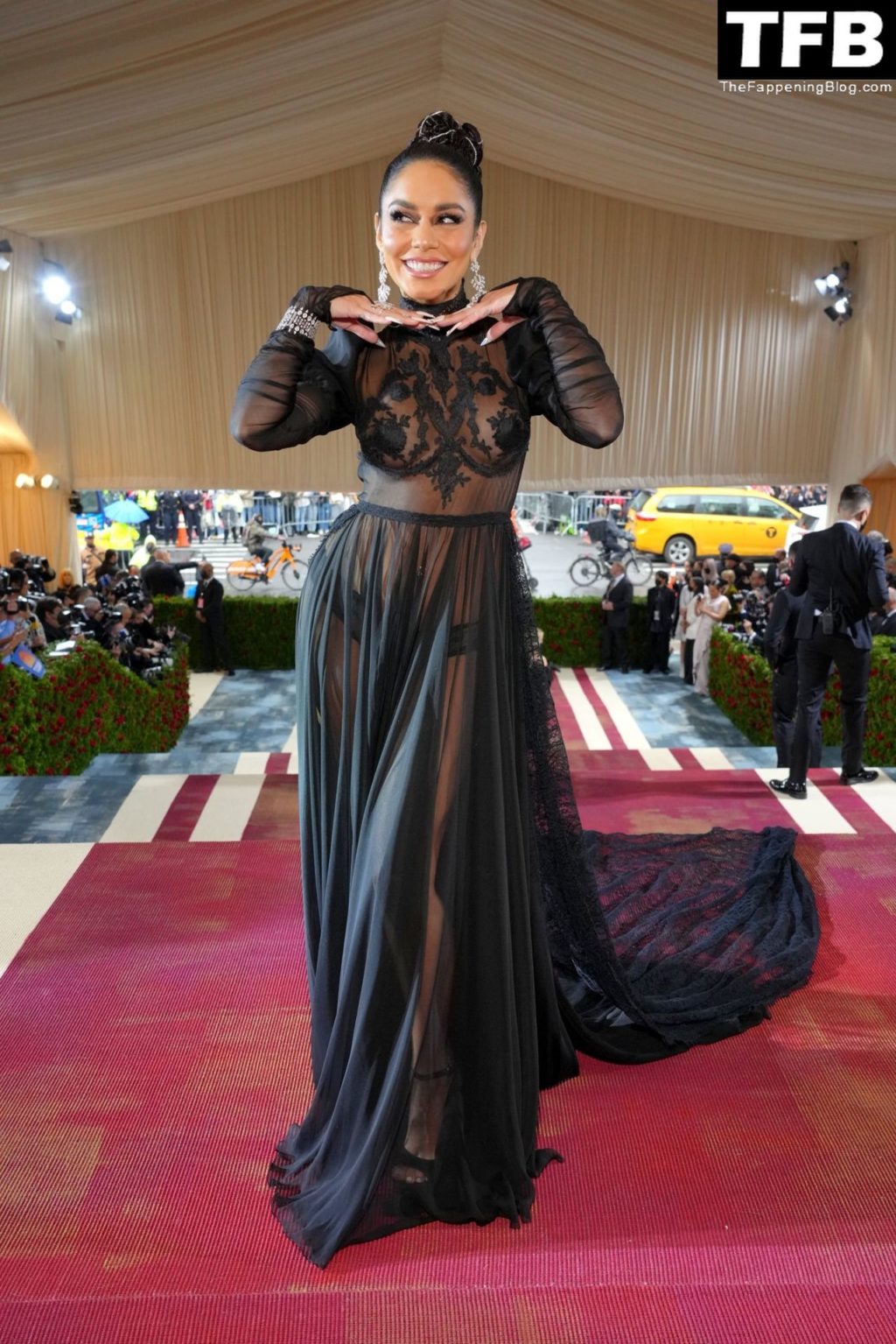 Vanessa Hudgens Sexy The Fappening Blog 29 1024x1535 - Vanessa Hudgens Looks Stunning in a See-Through Dress at The 2022 Met Gala in NYC (99 Photos)
