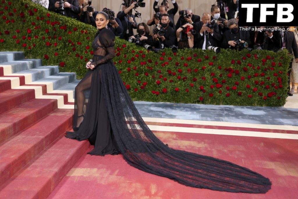 Vanessa Hudgens Sexy The Fappening Blog 71 1024x683 - Vanessa Hudgens Looks Stunning in a See-Through Dress at The 2022 Met Gala in NYC (99 Photos)