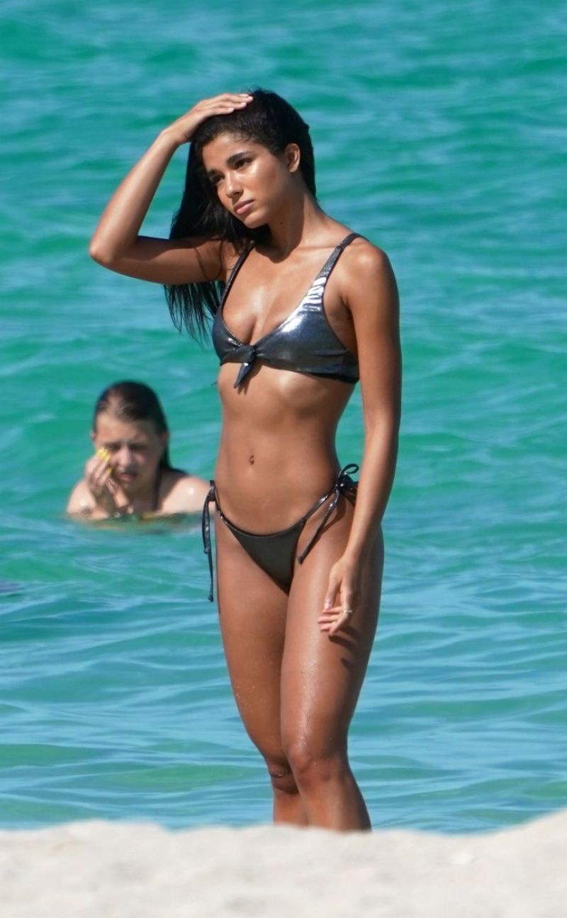 Yovanna Ventura On the Beach in Miami 11 - Yovanna Ventura Sexy Bikini (33 Photos and Videos)