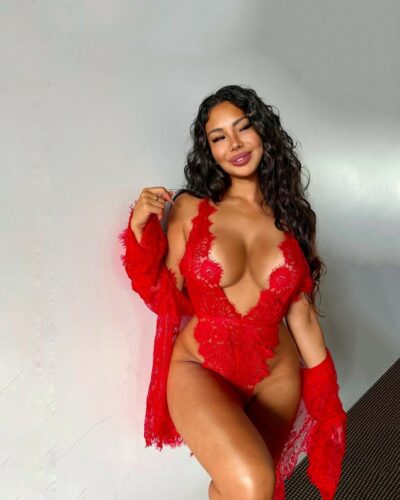 1687805140 333 Erika Kitax Sexy TheFappening.Pro 1 400x500 - Erika Kitax In Red Lingerie On Valentine’s Day (2 Photos)