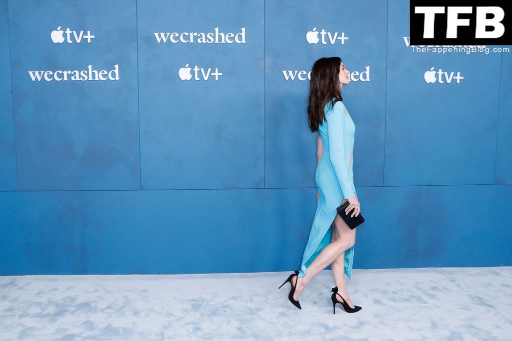 Anne Hathaway Sexy The Fappening Blog 102 1024x683 - Anne Hathaway Stuns at the Premiere of Apple TV+’s ‘WeCrashed’ in LA (107 Photos)