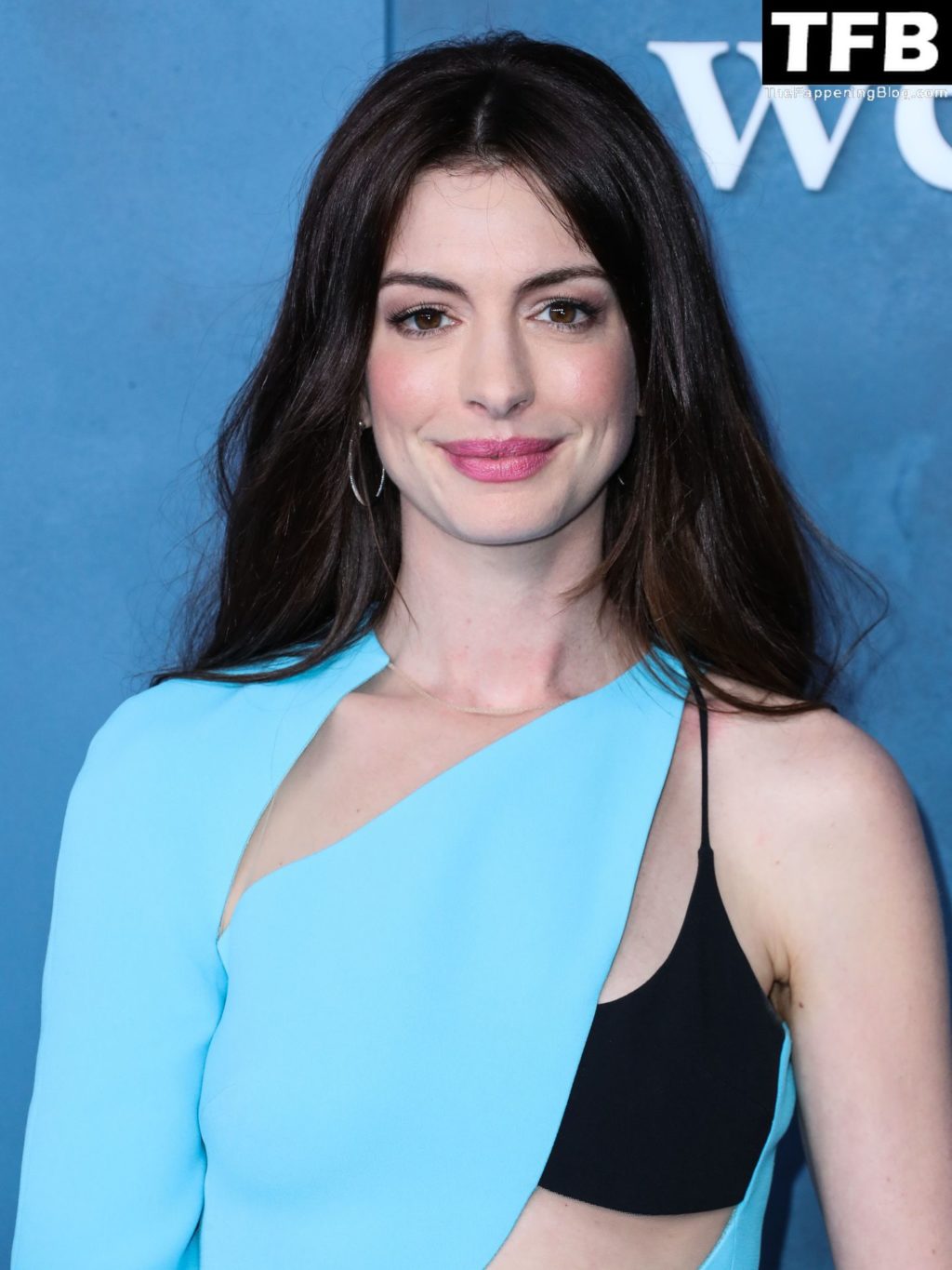 Anne Hathaway Sexy The Fappening Blog 8 1024x1365 - Anne Hathaway Stuns at the Premiere of Apple TV+’s ‘WeCrashed’ in LA (107 Photos)