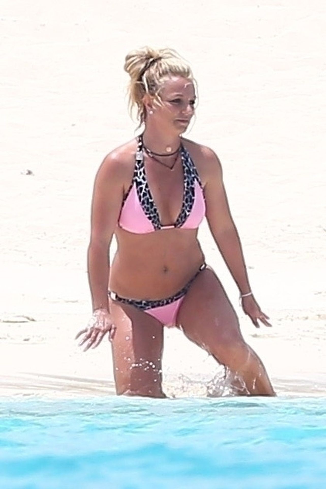Britney Spears Sexy 27 - Britney Spears Sexy Bikini in Turks and Caicos (35 Photos and Video)
