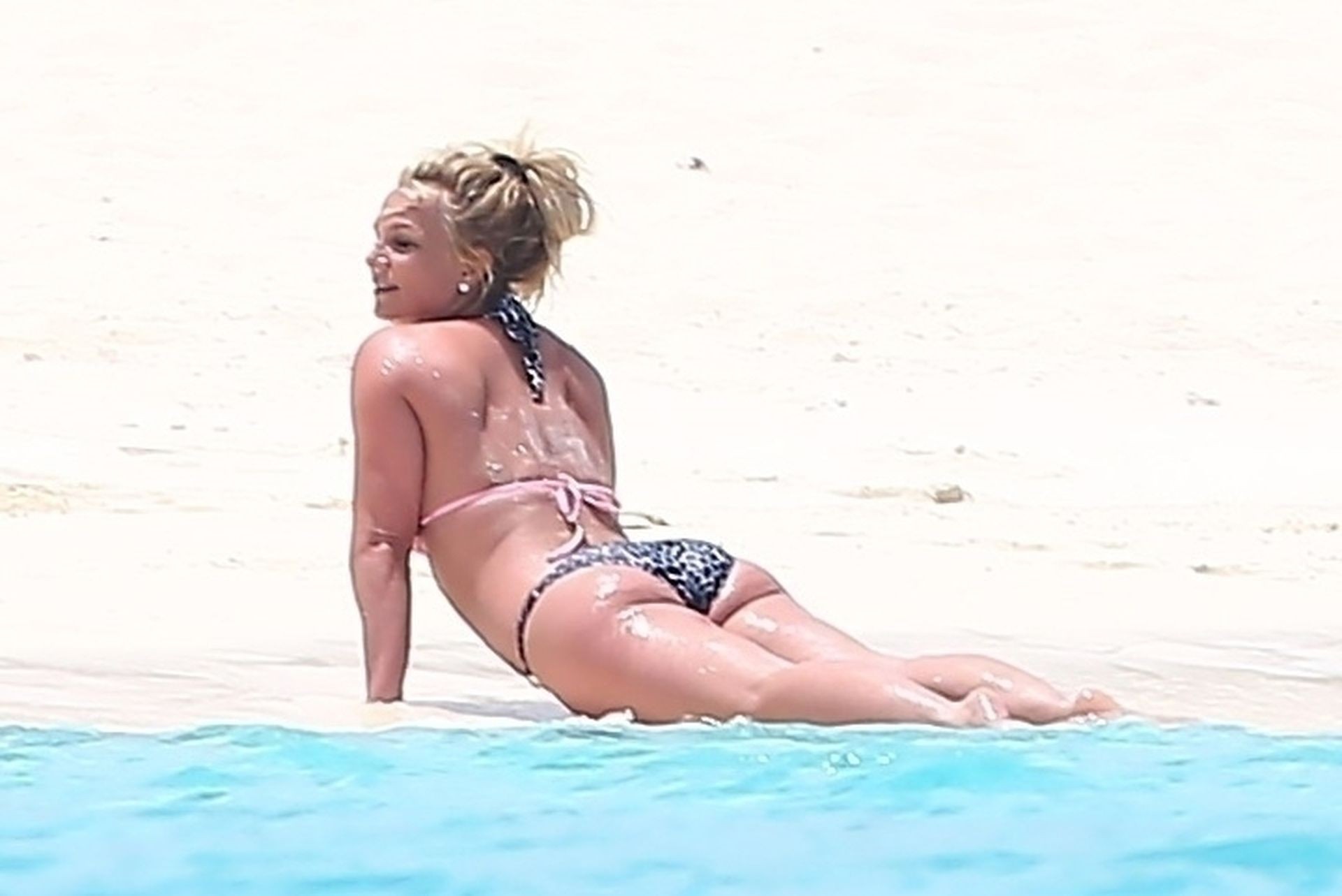 Britney Spears Sexy 29 - Britney Spears Sexy Bikini in Turks and Caicos (35 Photos and Video)