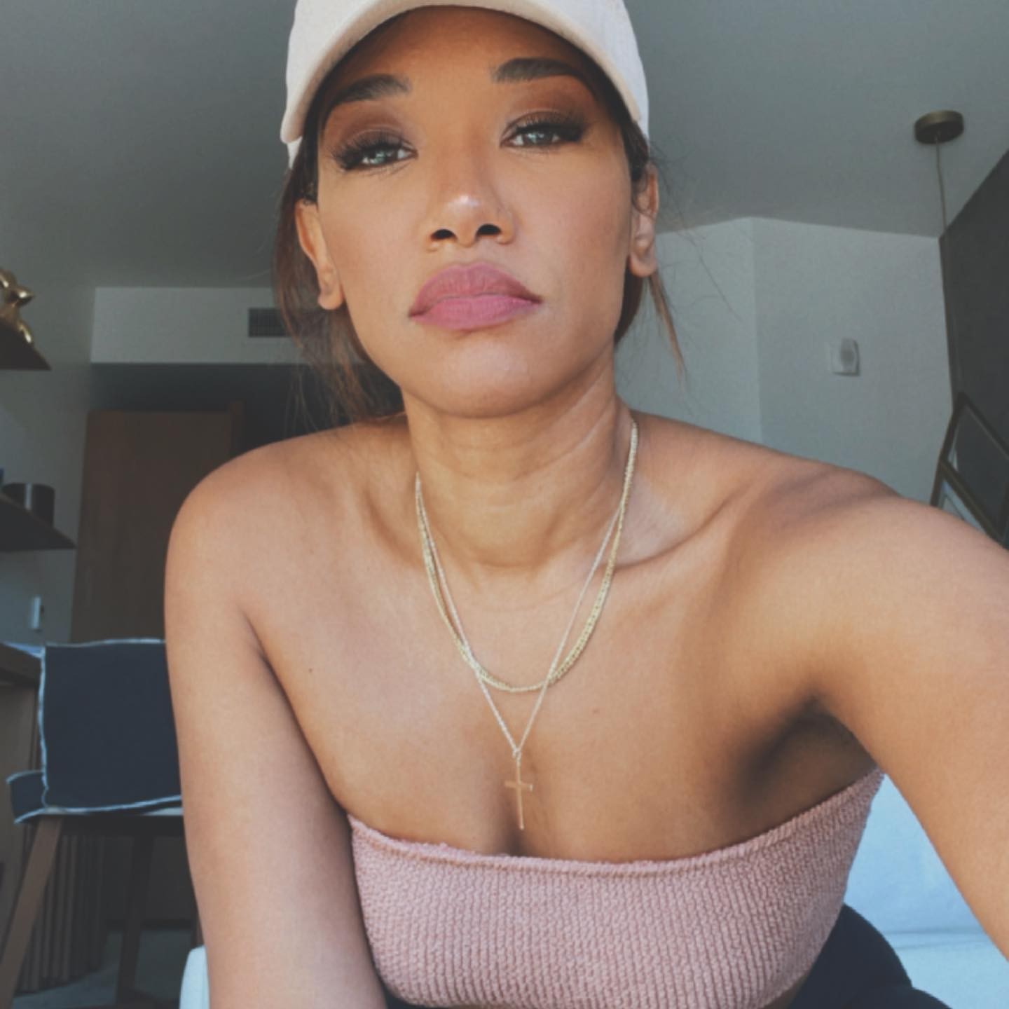 Candice Patton Selfie TheFappening.Pro 11 - Candice Patton Nude Iris West-Allen From “Flash” And “Legends of Tomorrow” (74 Photos)