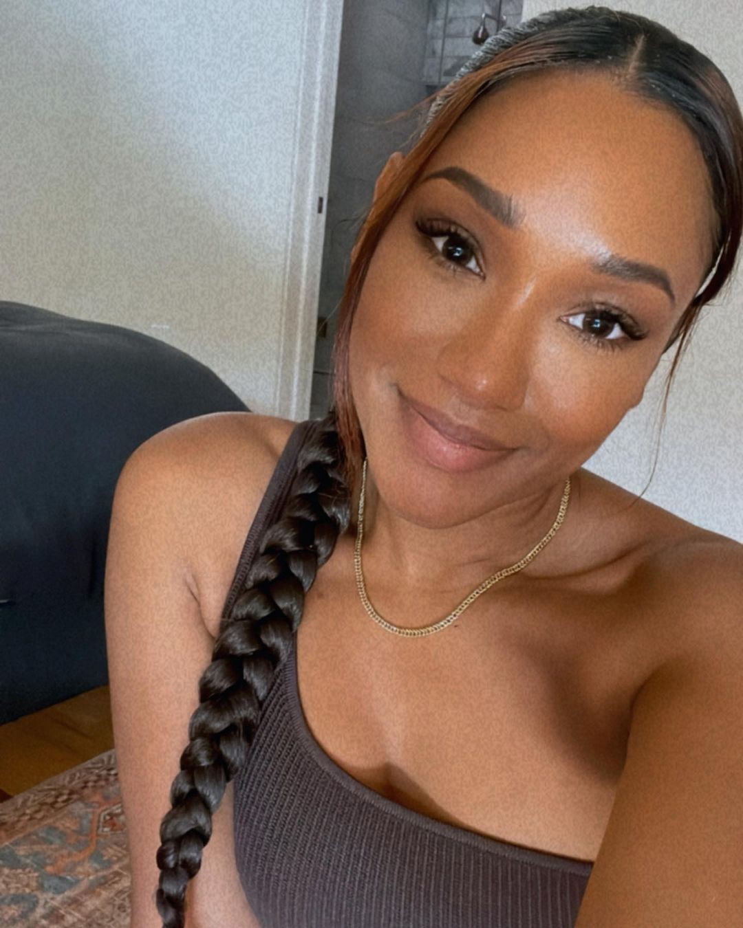 Candice Patton Selfie TheFappening.Pro 12 - Candice Patton Nude Iris West-Allen From “Flash” And “Legends of Tomorrow” (74 Photos)