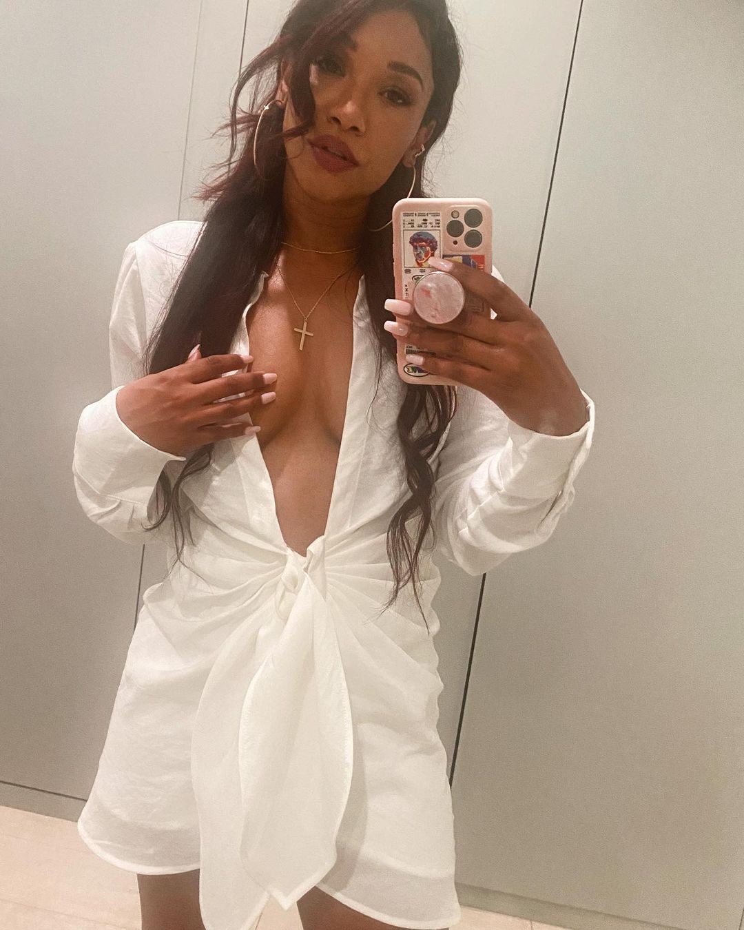 Candice Patton Selfie TheFappening.Pro 9 - Candice Patton Nude Iris West-Allen From “Flash” And “Legends of Tomorrow” (74 Photos)
