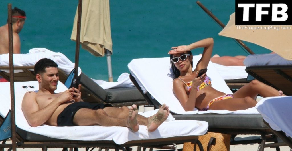 Chantel Jeffries Sexy The Fappening Blog 17 1 1024x529 - Chantel Jeffries Enjoys a Day on the Beach in Miami Beach (40 Photos)