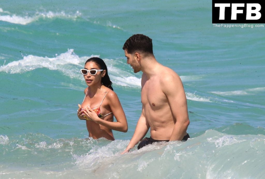 Chantel Jeffries Sexy The Fappening Blog 23 1 1024x693 - Chantel Jeffries Enjoys a Day on the Beach in Miami Beach (40 Photos)