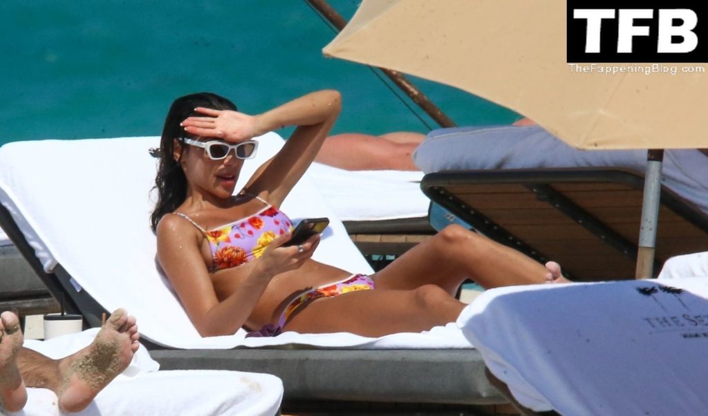 Chantel Jeffries Sexy The Fappening Blog 33 1024x602 - Chantel Jeffries Enjoys a Day on the Beach in Miami Beach (40 Photos)