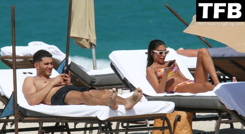Chantel Jeffries Sexy The Fappening Blog 36 1024x561 - Chantel Jeffries Enjoys a Day on the Beach in Miami Beach (40 Photos)