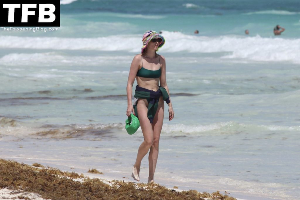 Elsa Hosk Sexy The Fappening Blog 20 1 1024x683 - Elsa Hosk Looks Stunning in a Green Bikini on the Beach in Tulum (61 Photos)