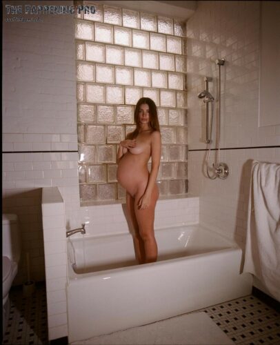 Emily Ratajkowski Nude TheFappening.Pro 1 406x500 - Emily Ratajkowski Sexy In Shower (5 Photos)