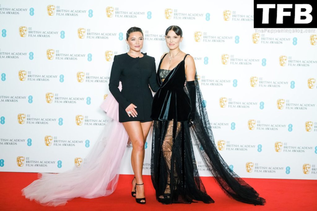Florence Pugh Millie Bobby Brown Sexy 27 thefappeningblog.com  1024x683 - Florence Pugh & Millie Bobby Brown Pose at the British Academy Film Awards (30 Photos)