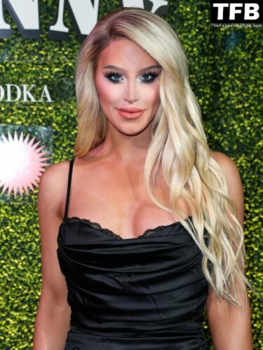 Gigi Gorgeous Sexy The Fappening Blog 15 1024x1365 375x500 - Gigi Gorgeous Looks Hot at the Sunny Vodka Launch Party (15 Photos)
